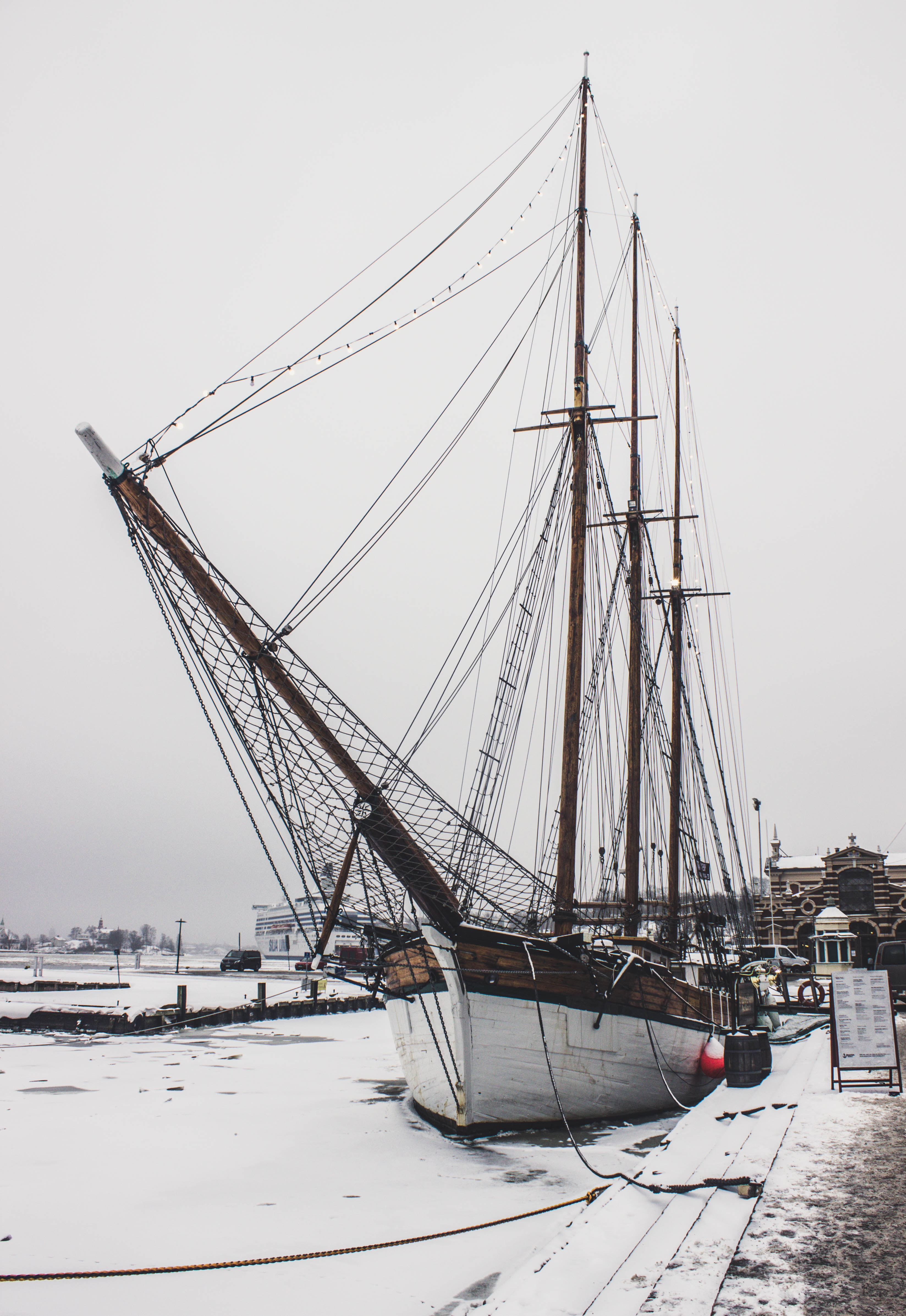 Marine Gas Engineers and Plumbers for Boats and Barges. 